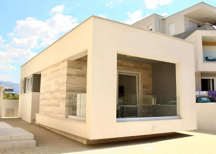 Apartments & Rooms Villa Casia