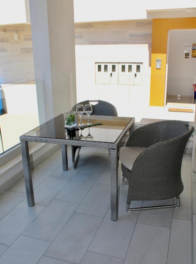 Apartment & Casia