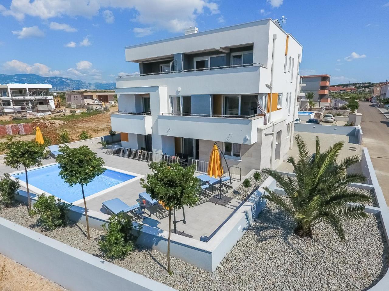 & Casia Apartment *