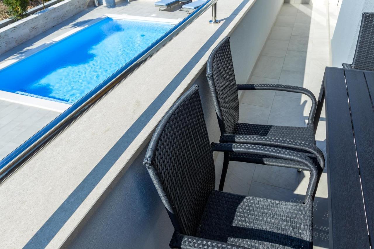 & Casia Apartment Novalja