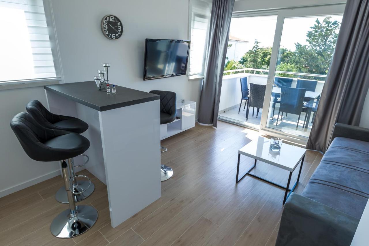 & Casia Apartment *