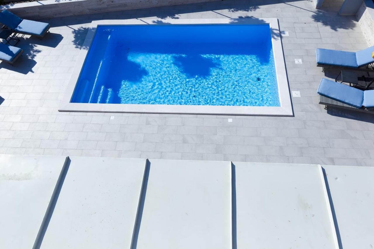 & Casia Apartment